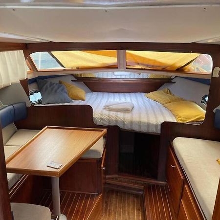 Barco Acogedor - Cosy Boat - Barcelona Otel Dış mekan fotoğraf