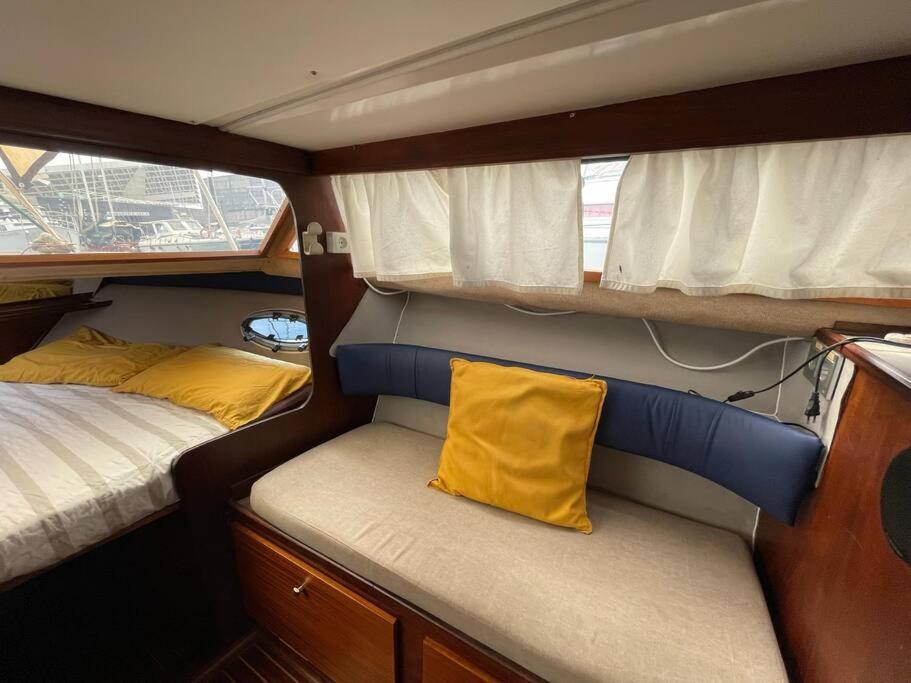 Barco Acogedor - Cosy Boat - Barcelona Otel Dış mekan fotoğraf