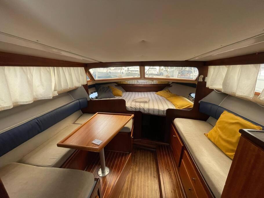 Barco Acogedor - Cosy Boat - Barcelona Otel Dış mekan fotoğraf